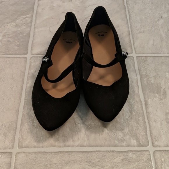 GAP Pointed Flats - Picture 3 of 3